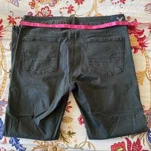 AE Super Stretch Olive 7/8 length Jegging Jeans